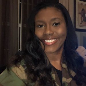 Meet your Posher, Joy